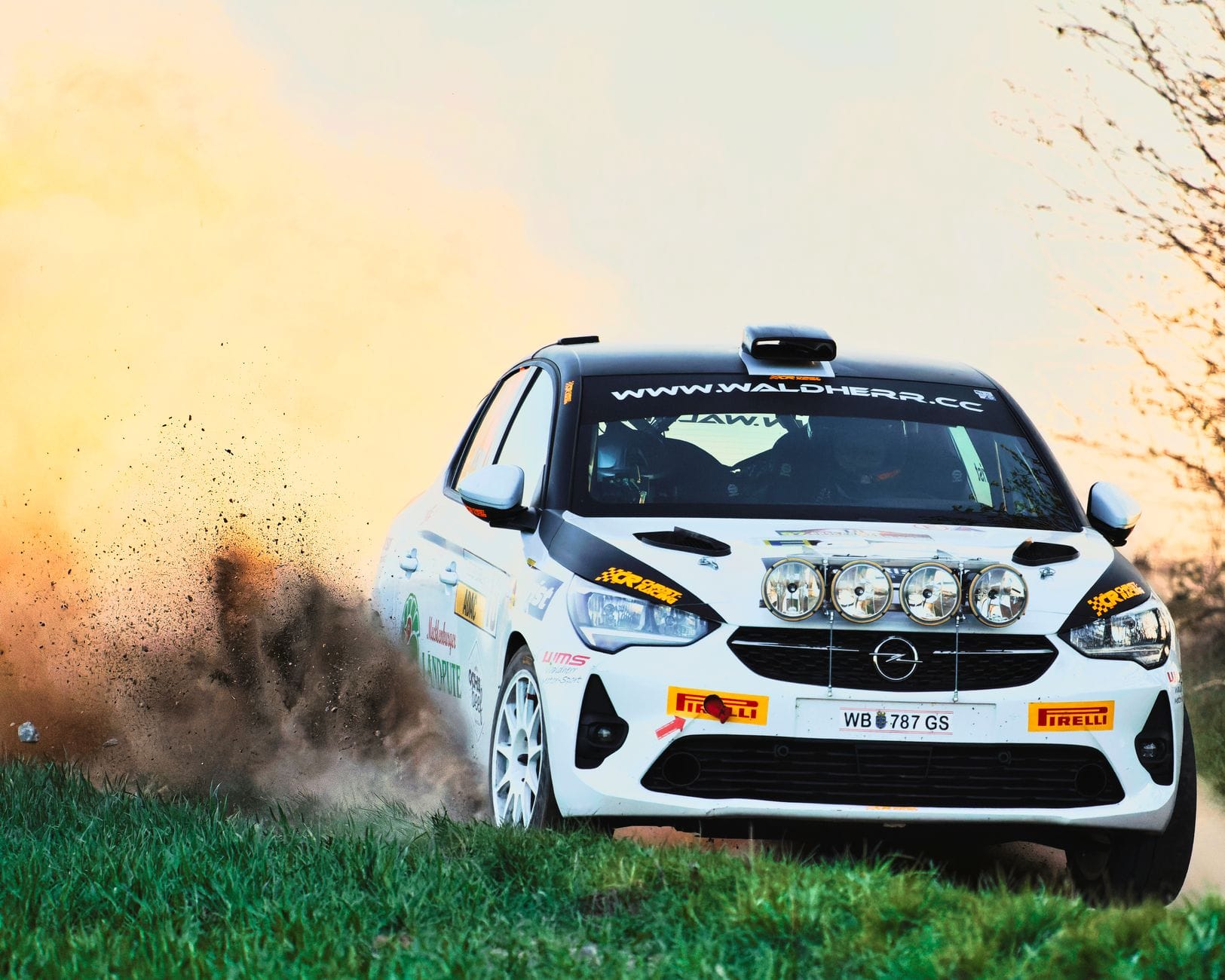 Opel Adam R2: mały samochód, wielkie wyniki w rajdach